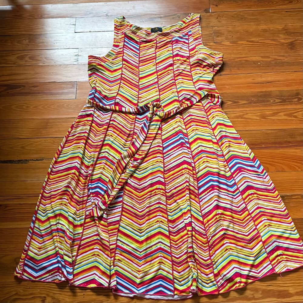 ILE New York Women Plus Size 18W Vibrant Geometric Abstract Print Dress